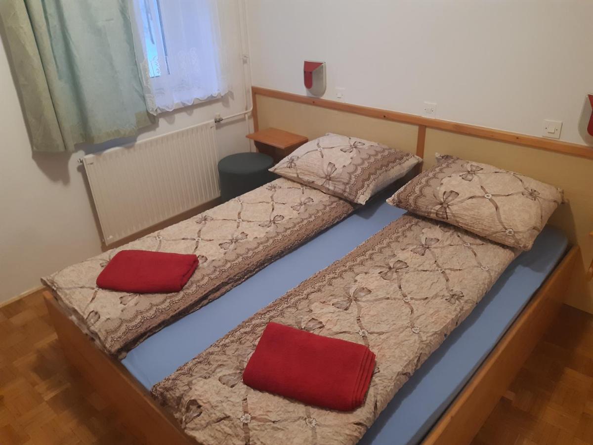 Rooms Barovc By The Lake Jasna Краньска Гора Экстерьер фото A futon