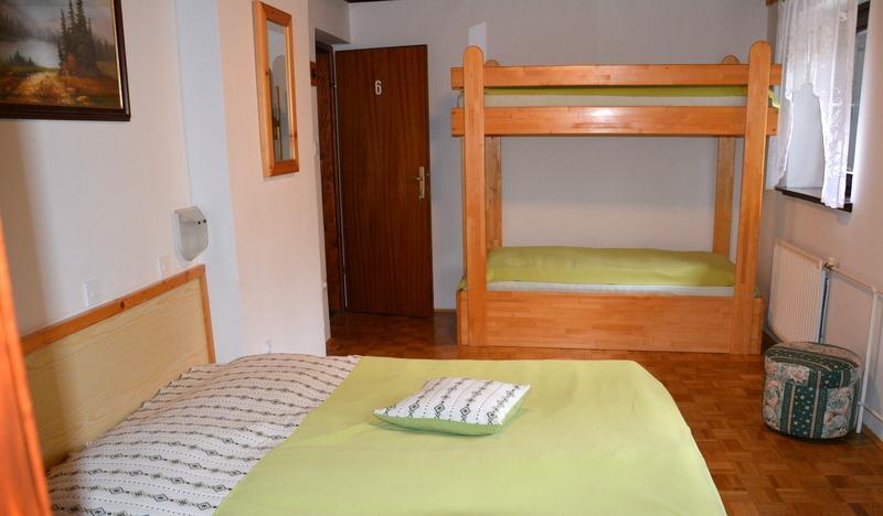 Rooms Barovc By The Lake Jasna Краньска Гора Экстерьер фото Hostel room in Ljubljana, Slovenia